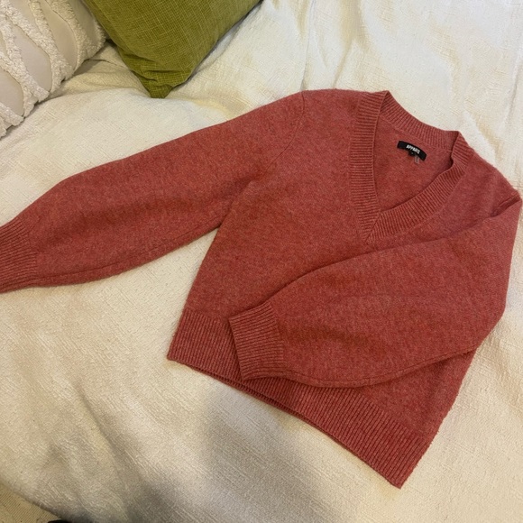 Apparis Moira V-neck sweater - Picture 4 of 6
